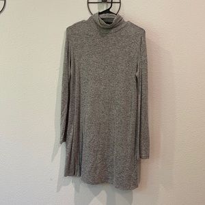 Long sleeve gray dress